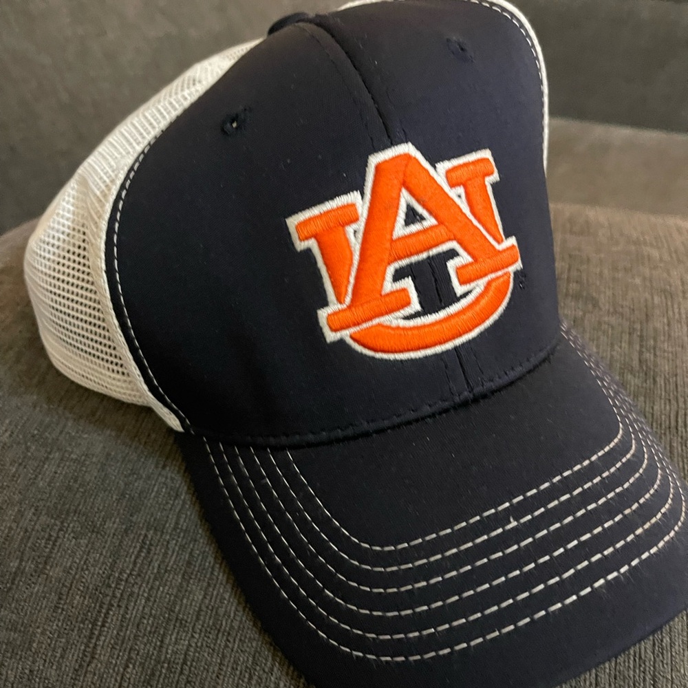 Auburn licensed trucker hat